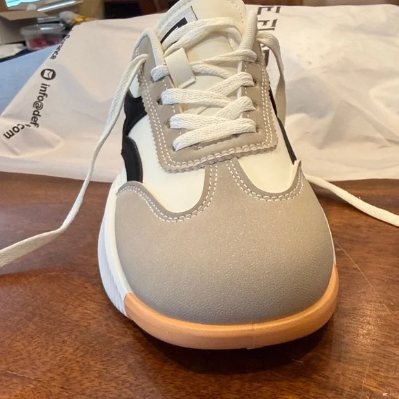 DeFlorance Cloudea 2.0 sneakers size 8 - Picture 7 of 8